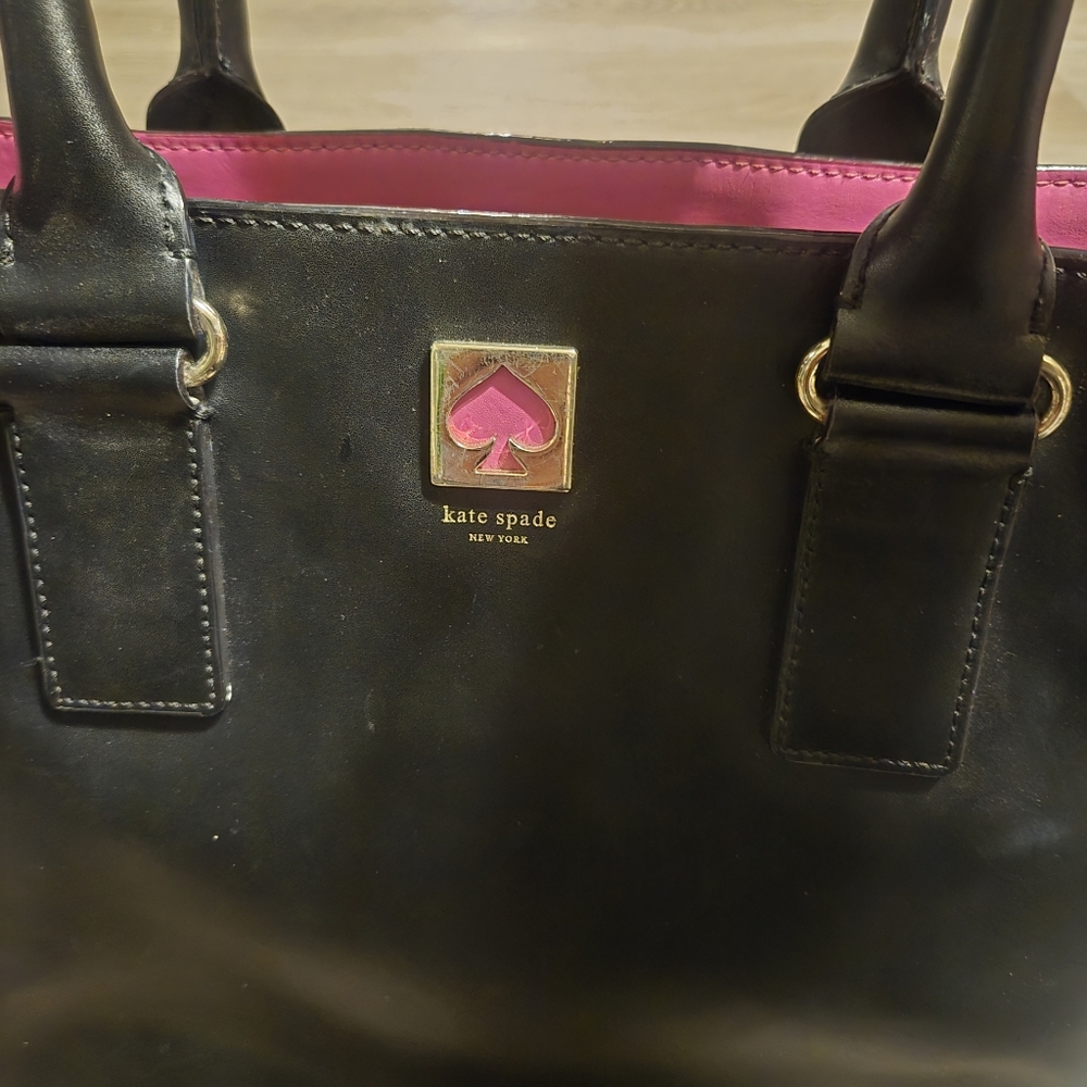Kate Spade Vibrant Black & Pink Bag with Beige Interior - Picture 9 of 16